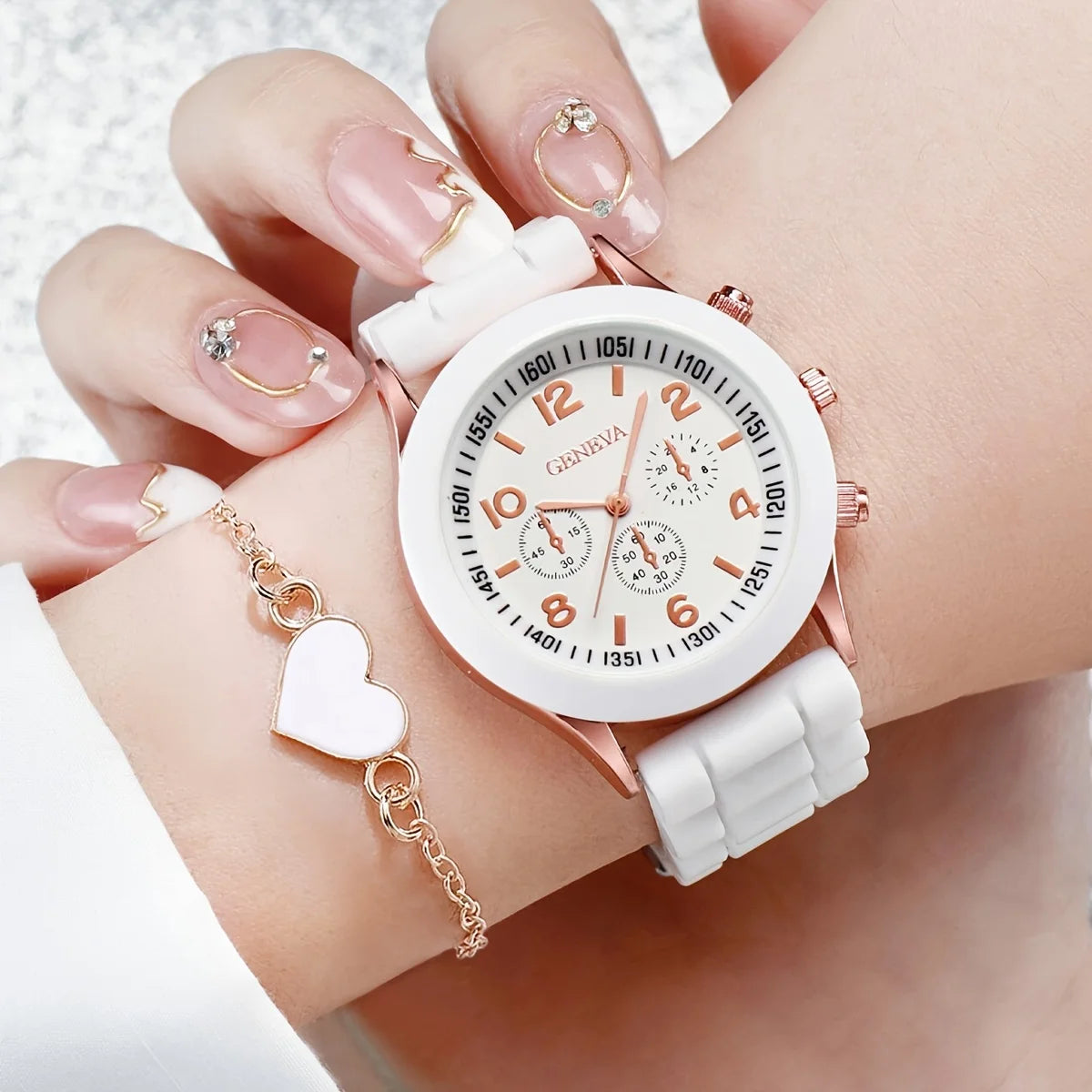 4 Piece Fashionable Multifunctional Creative Personalized Couple Watch Quartz Watch With Love Bracelet Combination Set