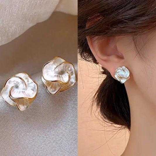 Niche Design Light Luxury Temperament Unique Camellia Stud Earrings For Women Fashion Simple Metal Jewelry Gifts